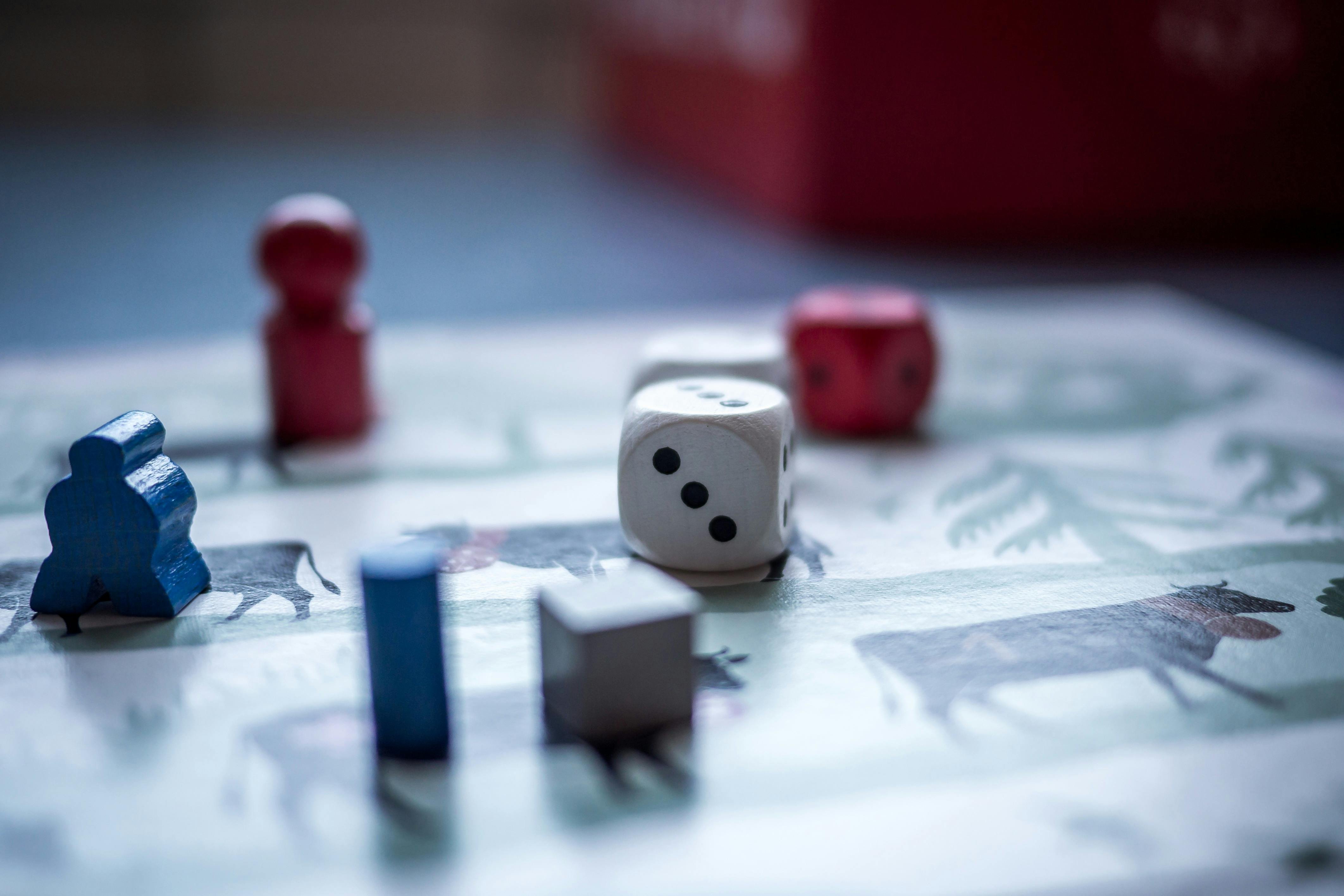 r33 game editorial visual